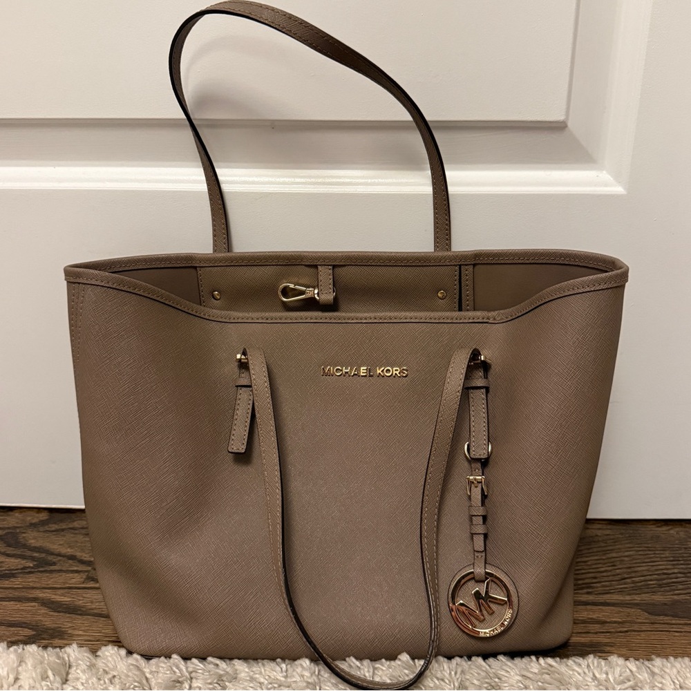 MICHAEL Michael Kors Jet Set Travel Small Travel Tote